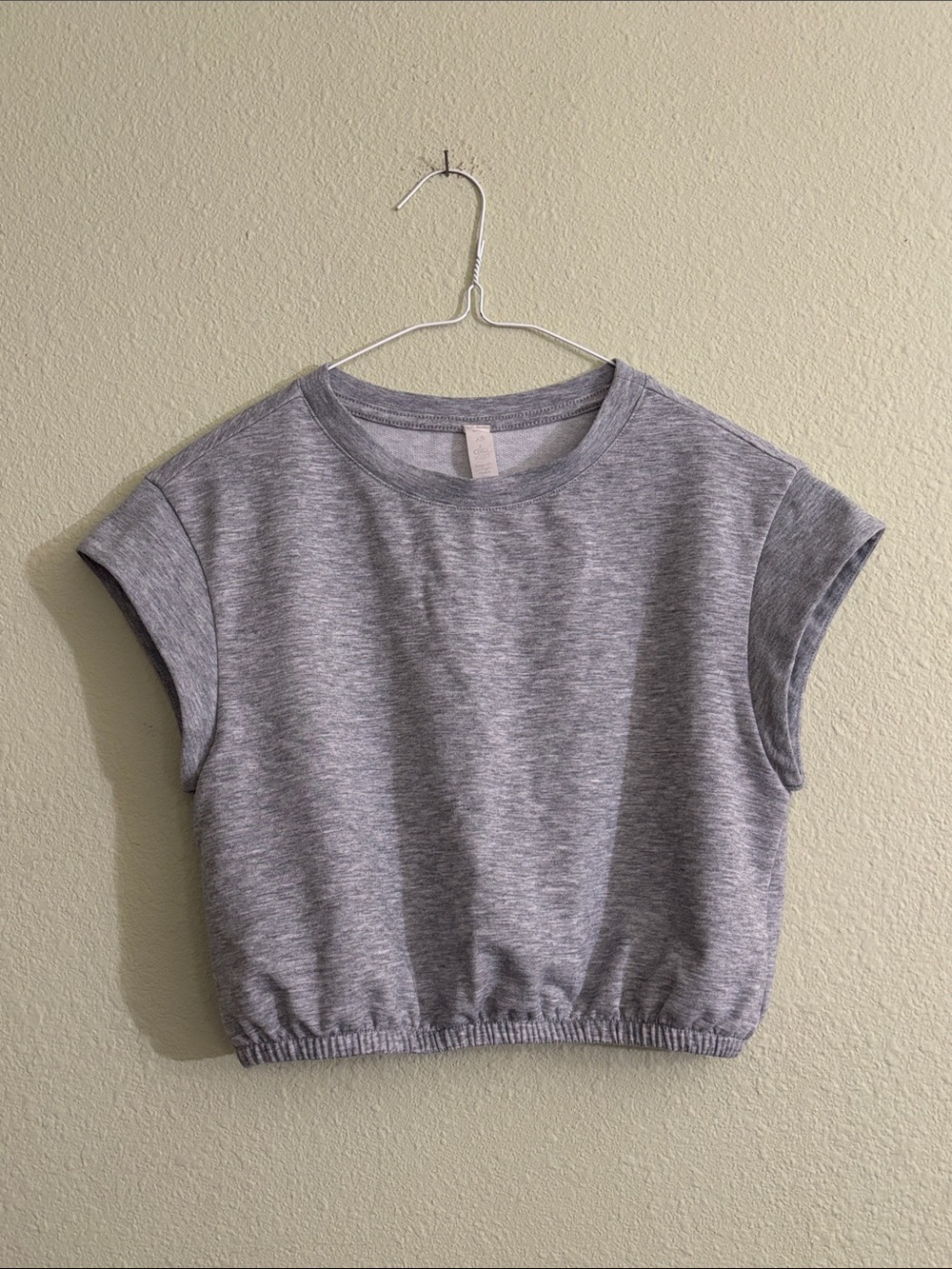 Alo Yoga Dreamy Crop Short Sleeve Top